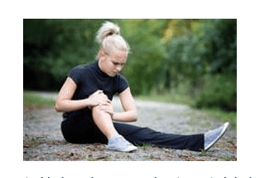 Female runner with knee injury